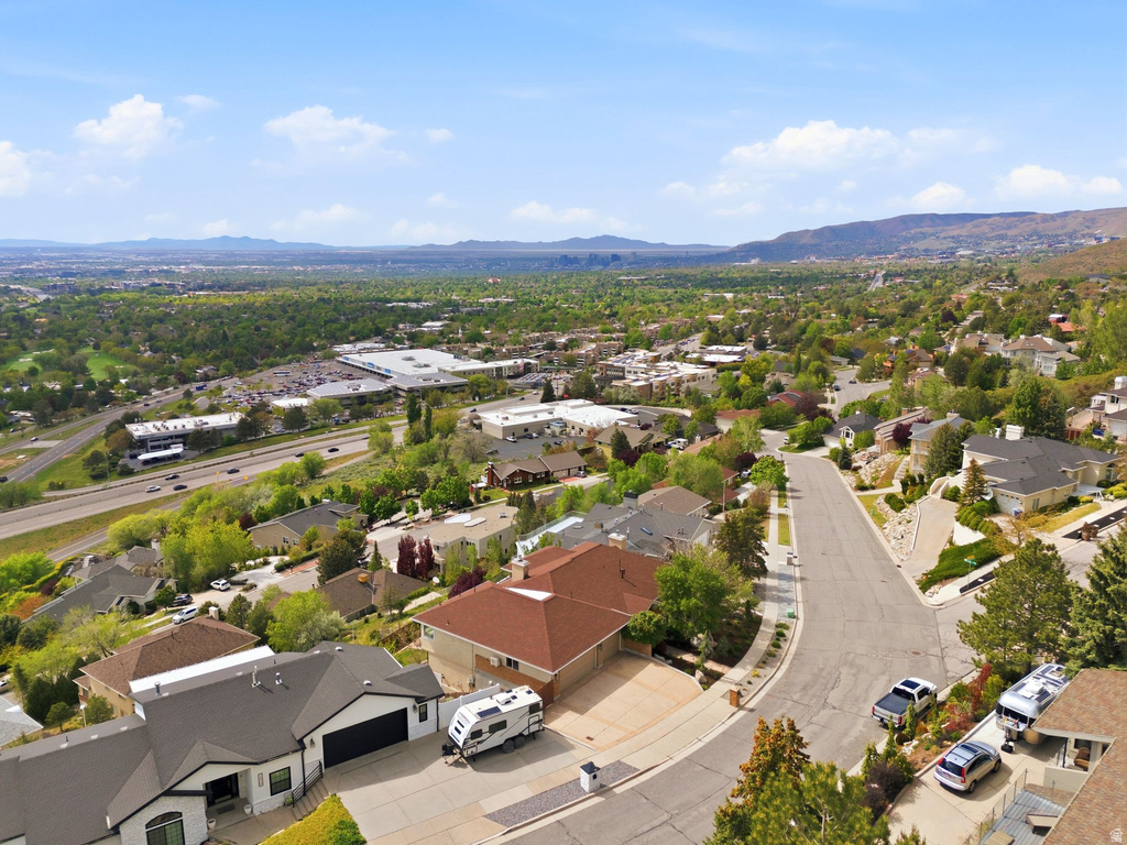 2466 S PROMONTORY DR Salt Lake City, UT 84109