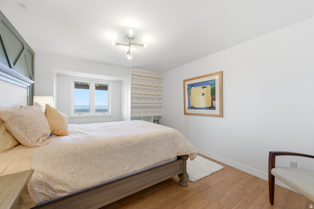2466 S PROMONTORY DR Salt Lake City, UT 84109