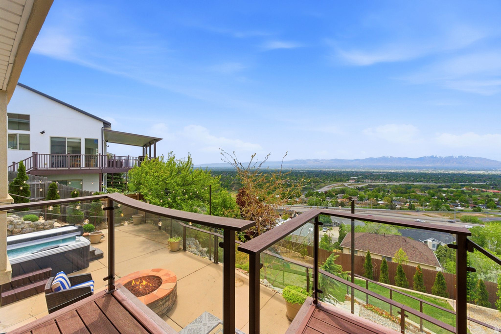 2466 S PROMONTORY DR Salt Lake City, UT 84109