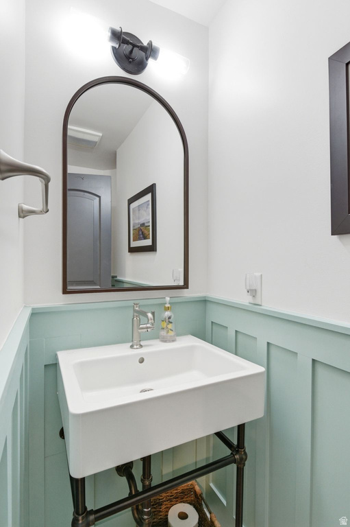2466 S PROMONTORY DR Salt Lake City, UT 84109