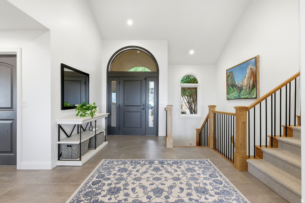 2466 S PROMONTORY DR Salt Lake City, UT 84109