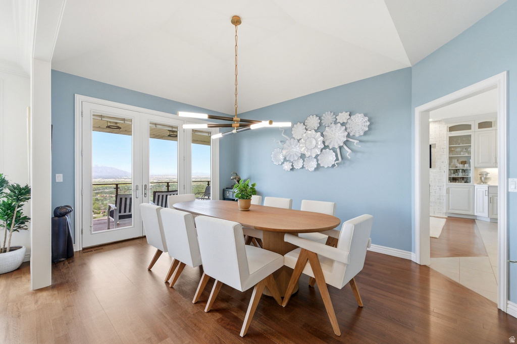 2466 S PROMONTORY DR Salt Lake City, UT 84109