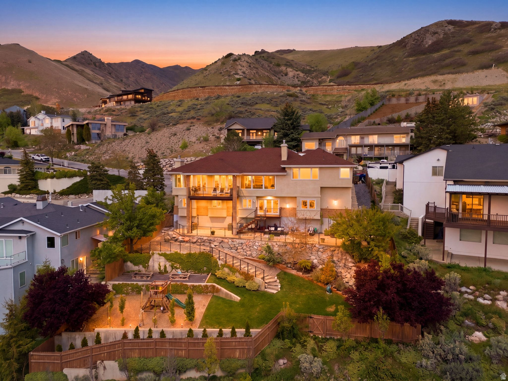 2466 S PROMONTORY DR Salt Lake City, UT 84109