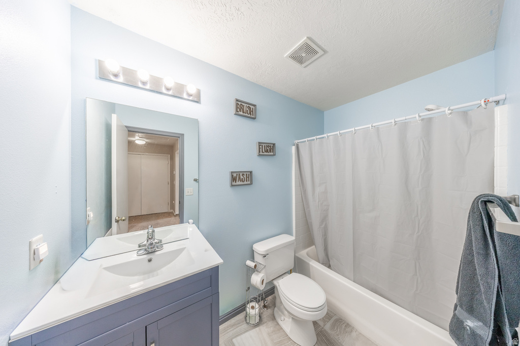 2011 N 2095 W Clinton, UT 84015