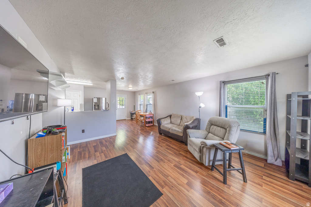 2011 N 2095 W Clinton, UT 84015