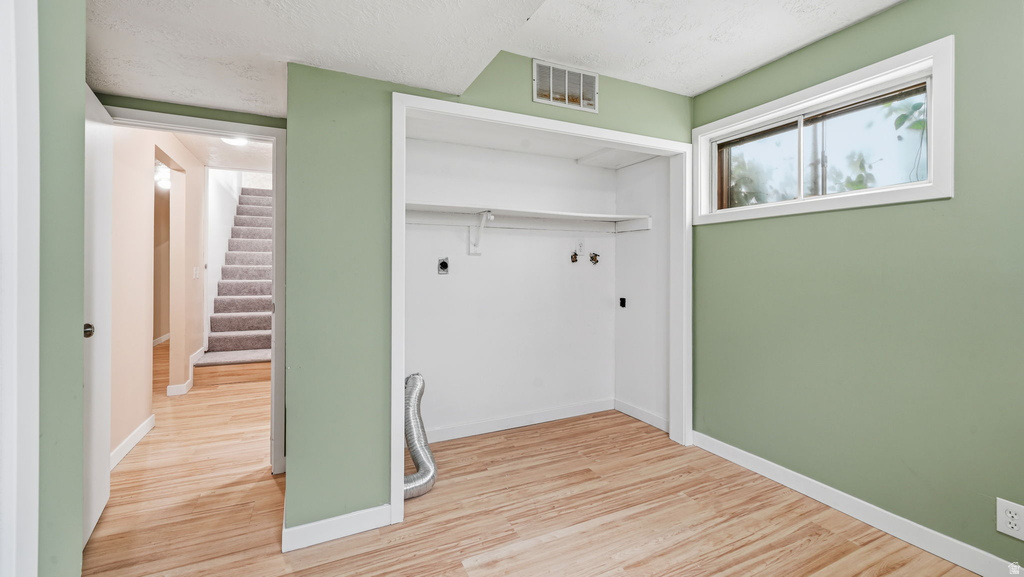 9556 S DAVID ST Sandy, UT 84070