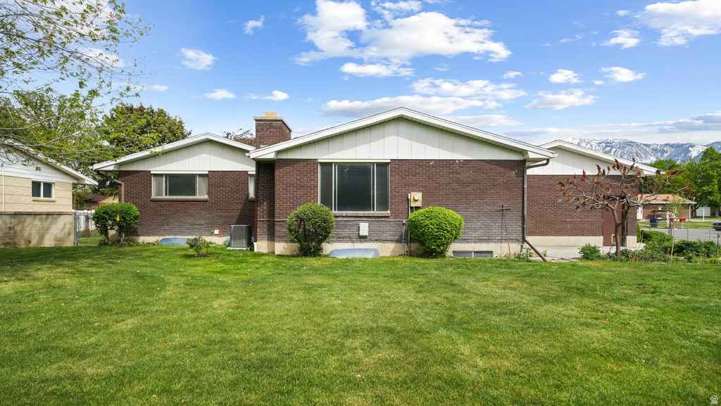 9556 S DAVID ST Sandy, UT 84070