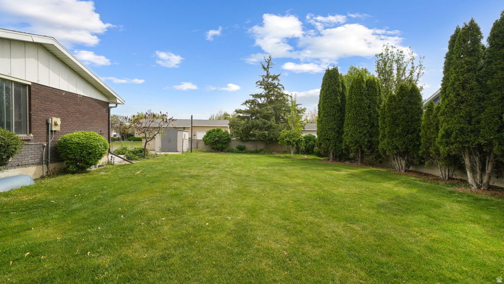 9556 S DAVID ST Sandy, UT 84070