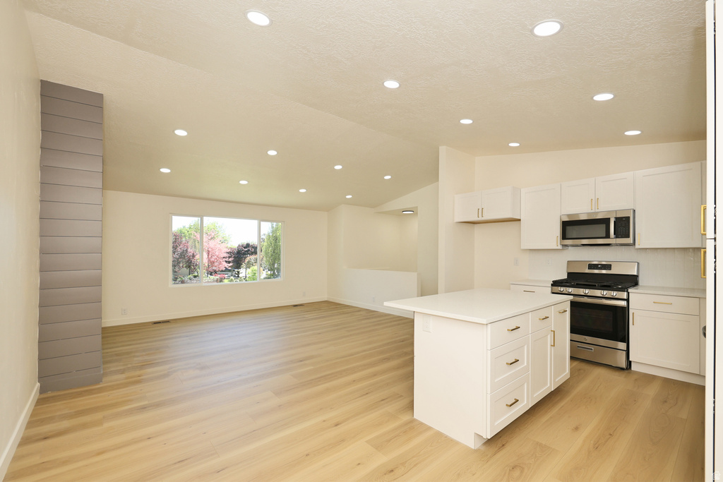 807 E DUSTY ROCK CIR Sandy, UT 84094