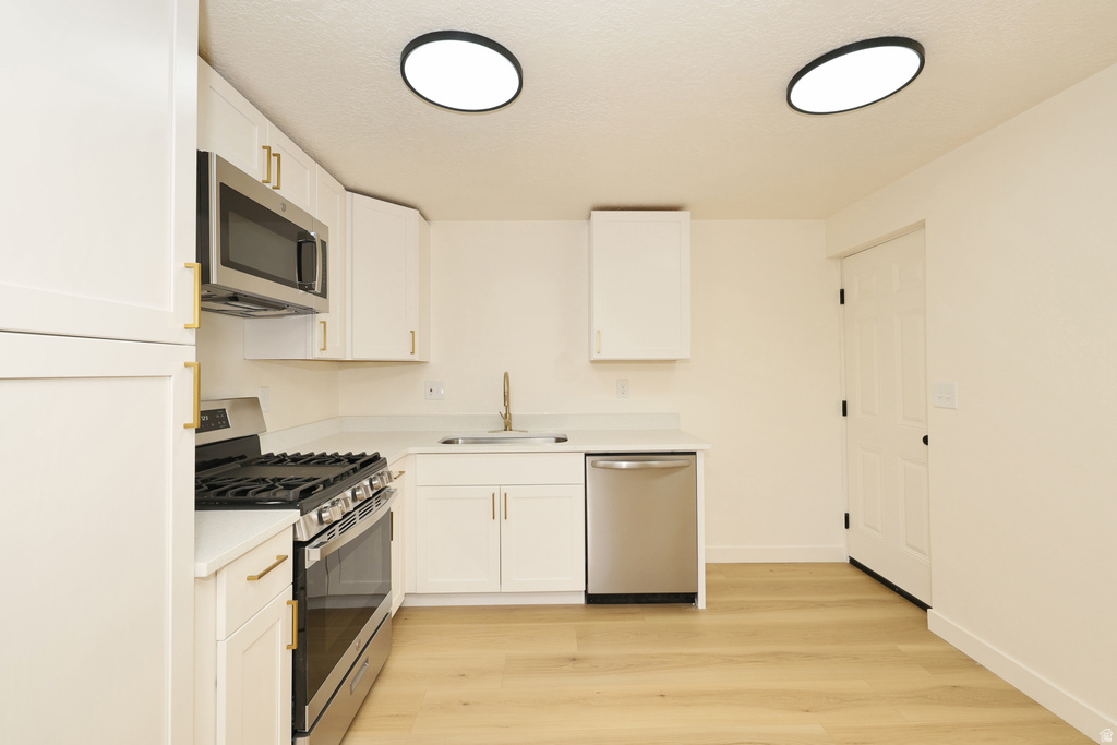 807 E DUSTY ROCK CIR Sandy, UT 84094