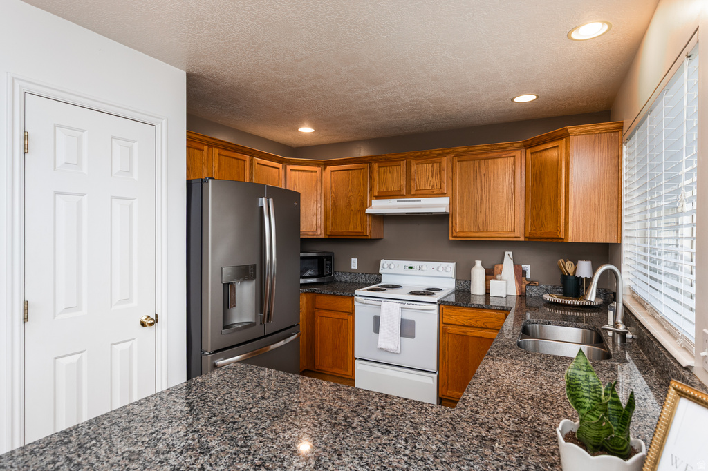 157 N 750 W Layton, UT 84041
