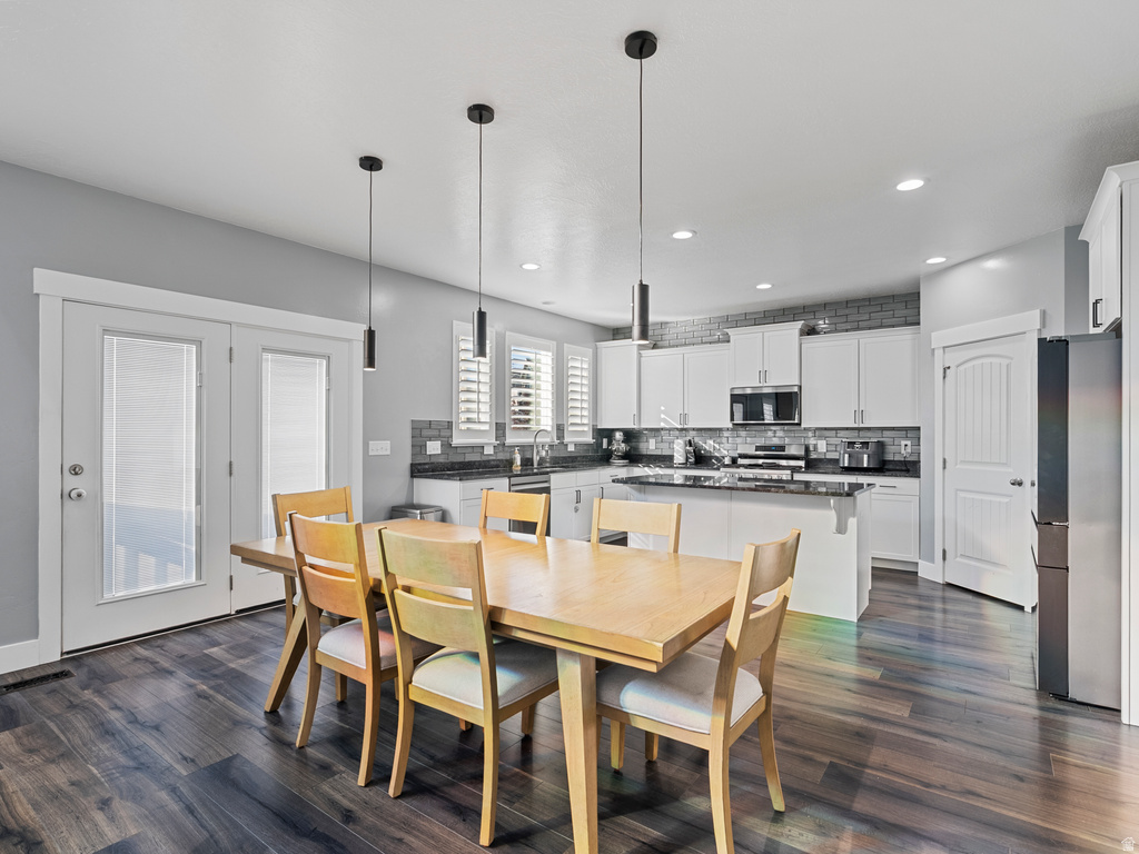 7598 S SCENIC MAPLE DR West Jordan, UT 84081