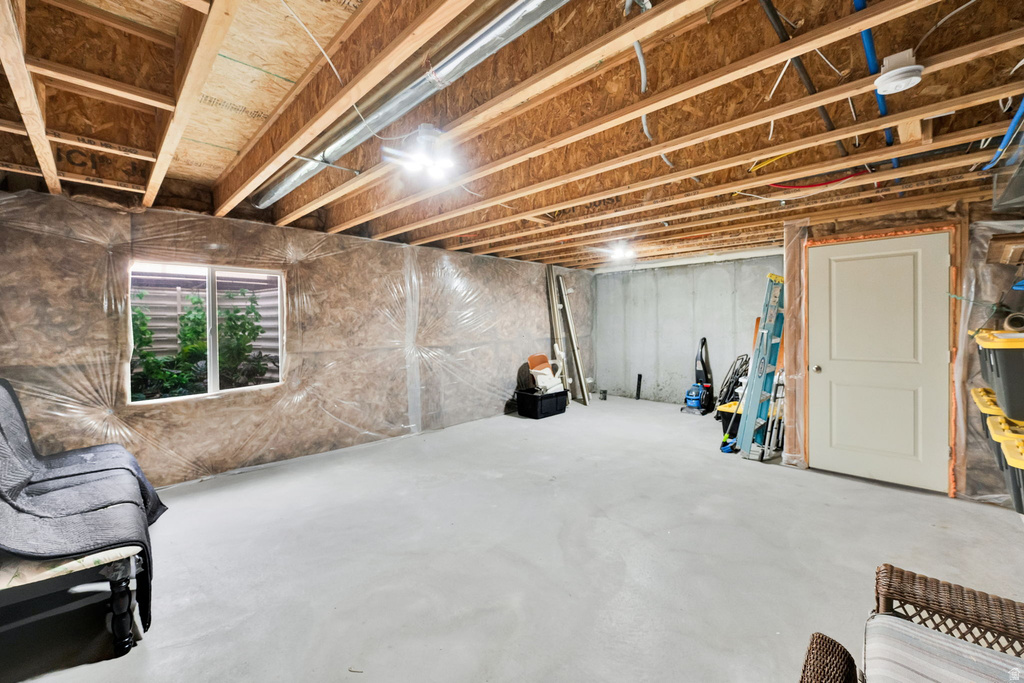 94 E ASHGROVE LN Saratoga Springs, UT 84045