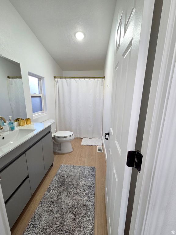 136 N 1450 N DIXIE DOWNS St George, UT 84770