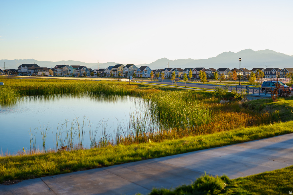 11432 S GLASS HILL DR South Jordan, UT 84009