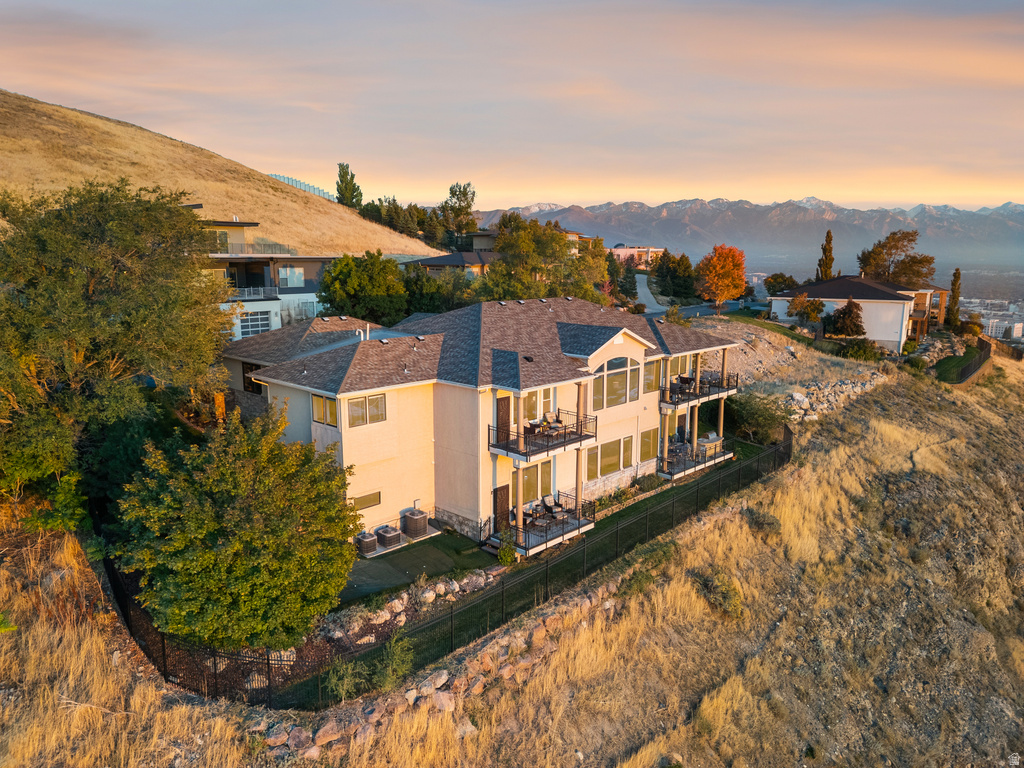 941 N SANDHURST DR Salt Lake City, UT 84103