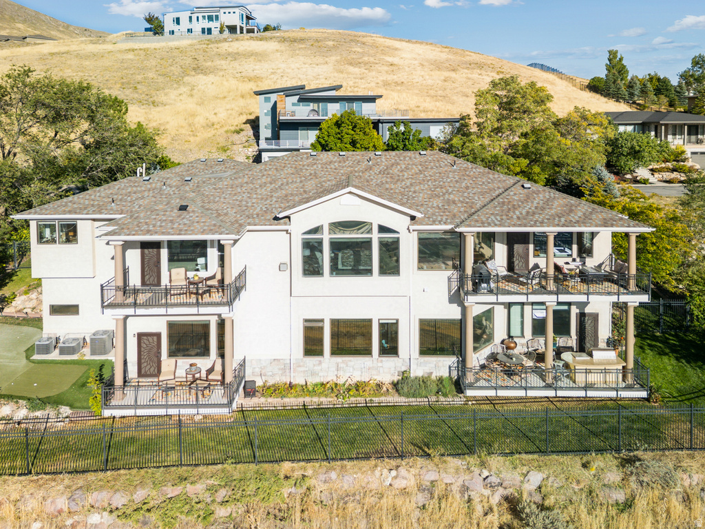 941 N SANDHURST DR Salt Lake City, UT 84103