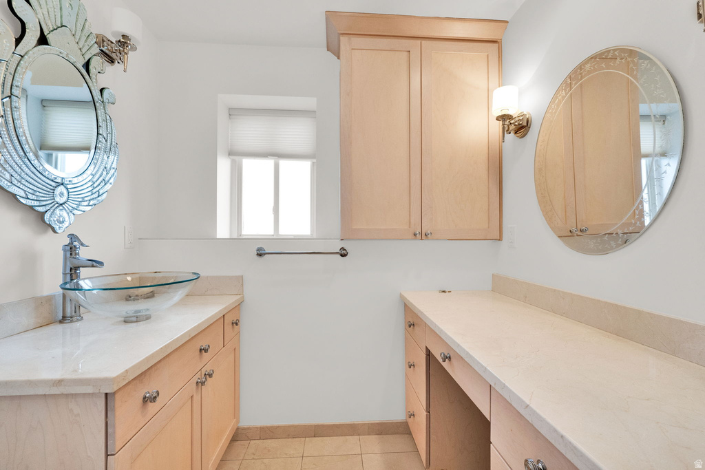 551 E NORTH HILLS DR Salt Lake City, UT 84103