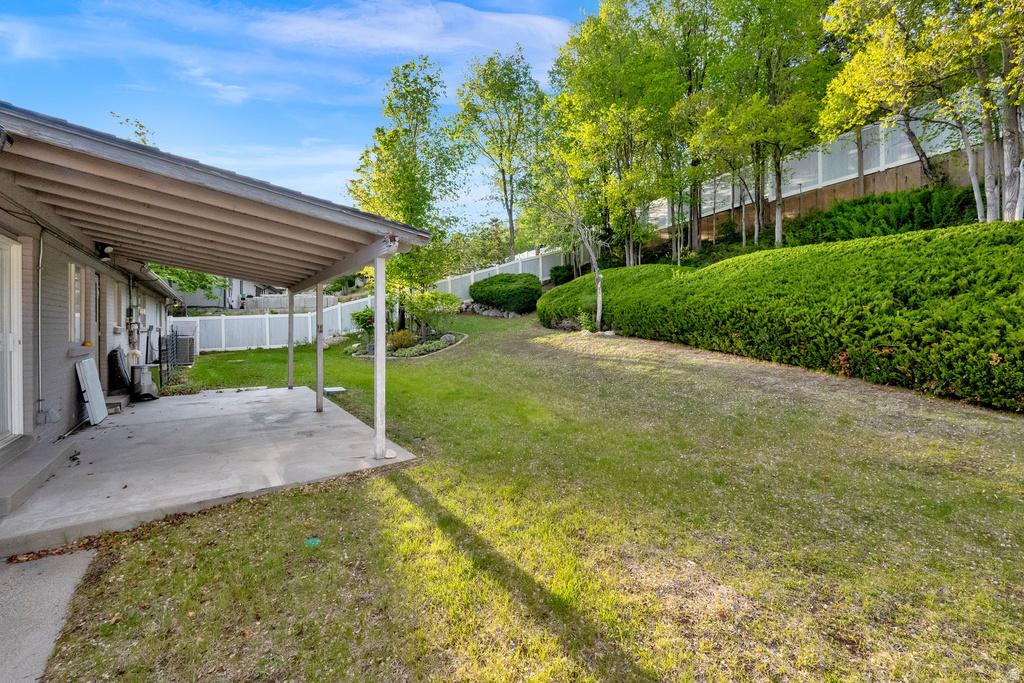 551 E NORTH HILLS DR Salt Lake City, UT 84103