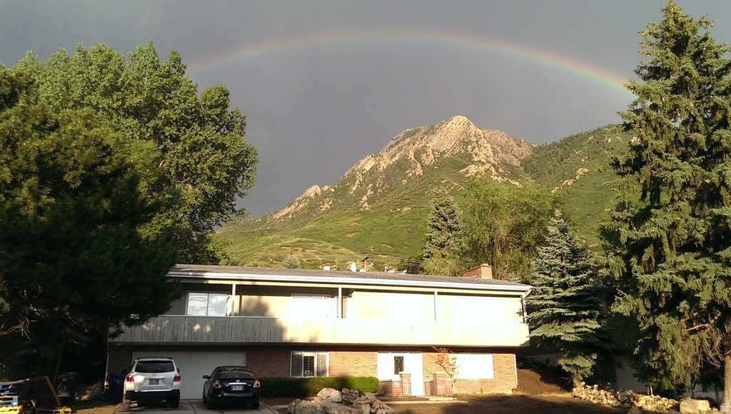 4655 S DEERCREEK RD Salt Lake City, UT 84124
