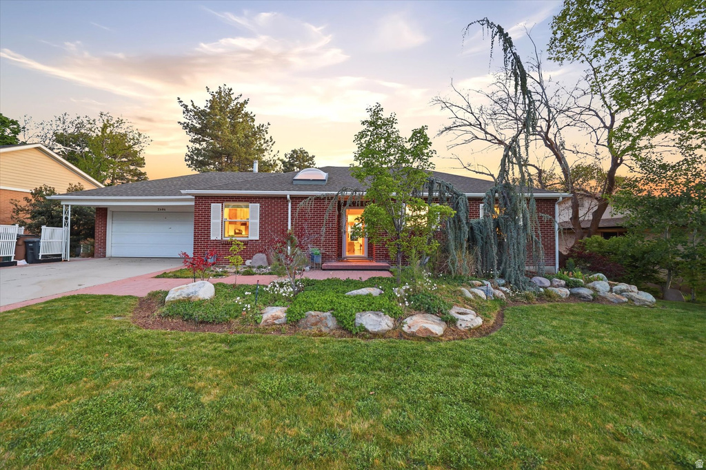2484 E SKYLINE DR Salt Lake City, UT 84108