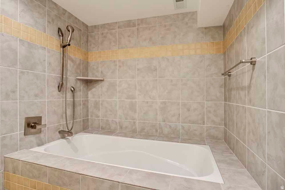 1232 E CHANDLER CIR Salt Lake City, UT 84103