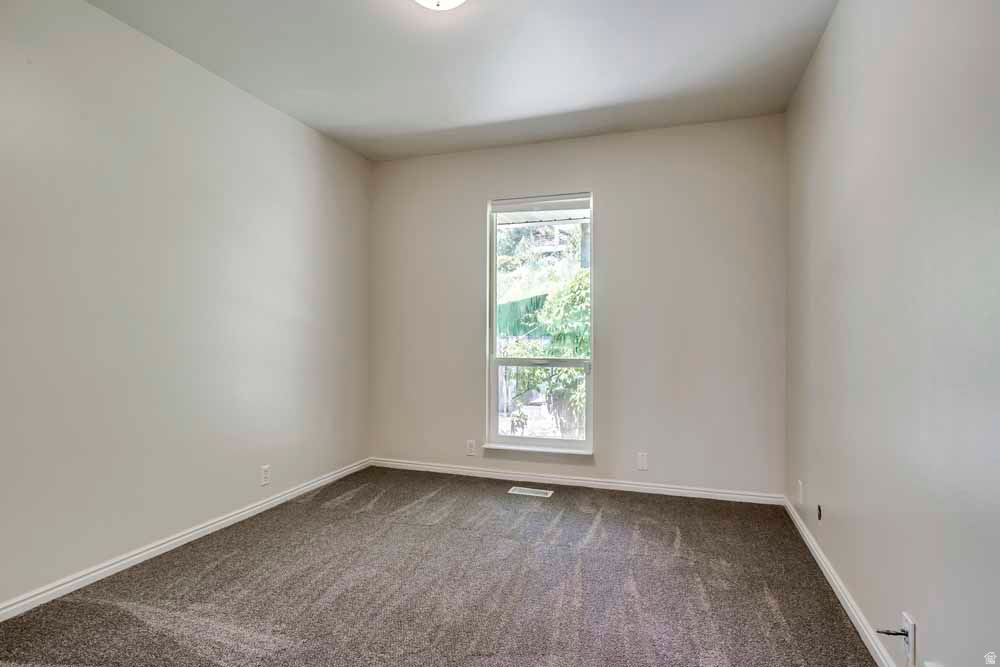 1232 E CHANDLER CIR Salt Lake City, UT 84103