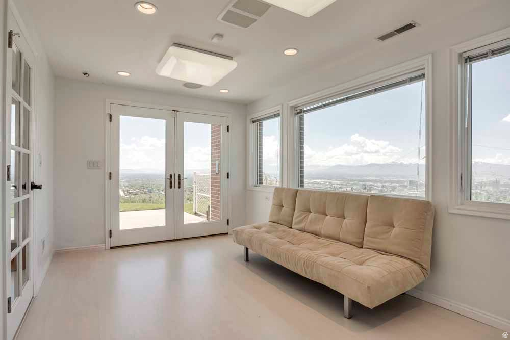 1232 E CHANDLER CIR Salt Lake City, UT 84103
