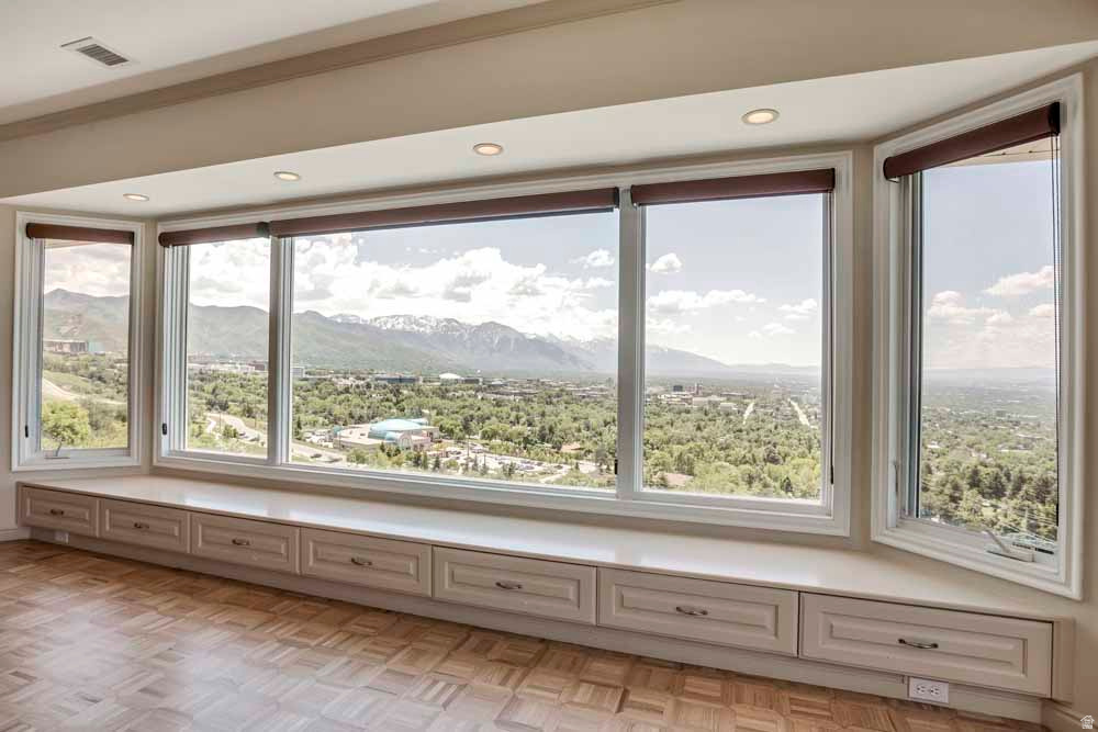 1232 E CHANDLER CIR Salt Lake City, UT 84103