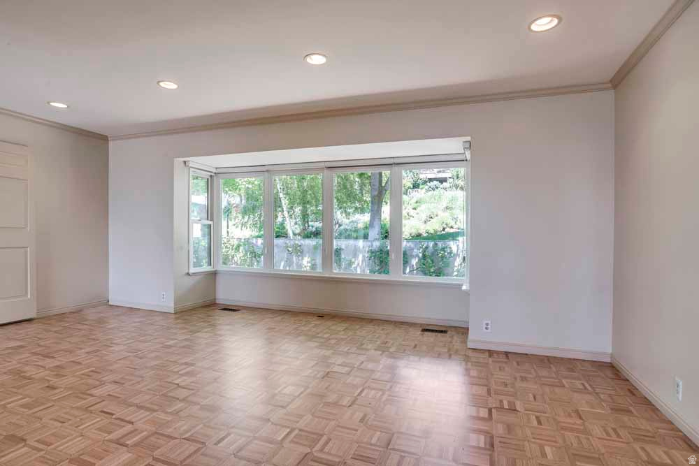 1232 E CHANDLER CIR Salt Lake City, UT 84103