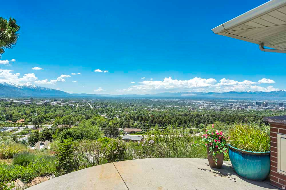 1232 E CHANDLER CIR Salt Lake City, UT 84103