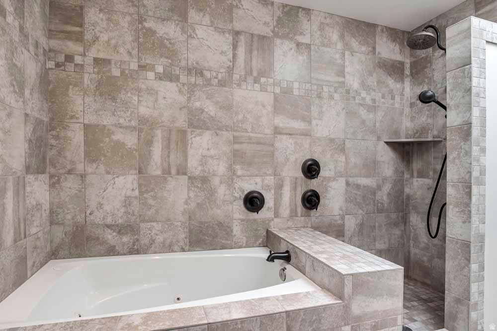 1232 E CHANDLER CIR Salt Lake City, UT 84103