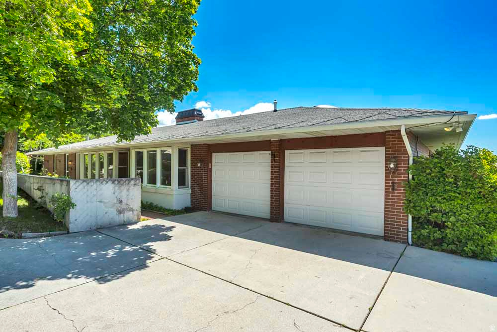 1232 E CHANDLER CIR Salt Lake City, UT 84103