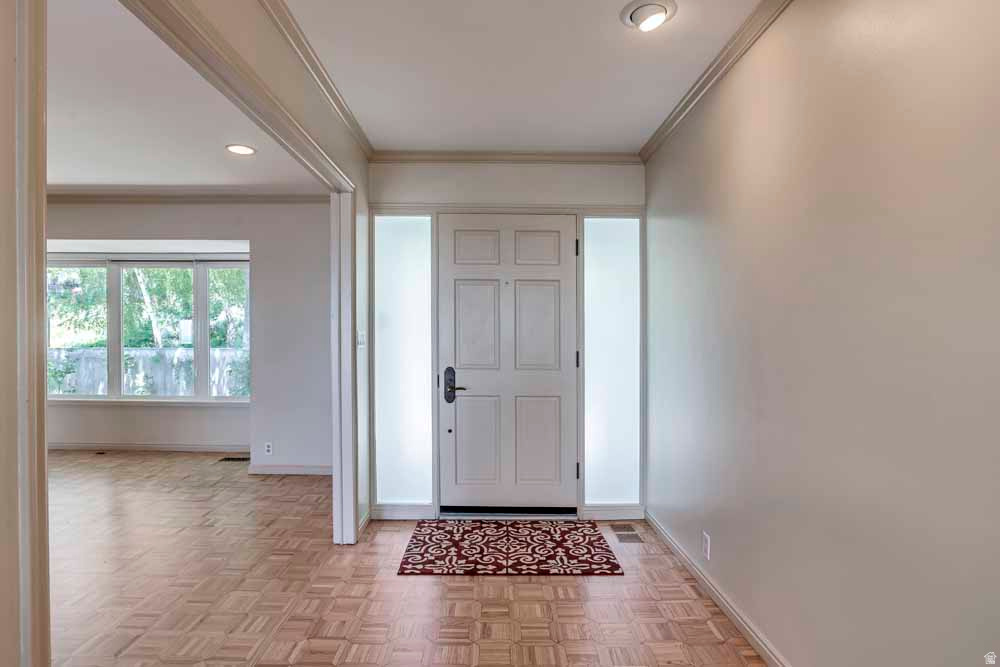 1232 E CHANDLER CIR Salt Lake City, UT 84103