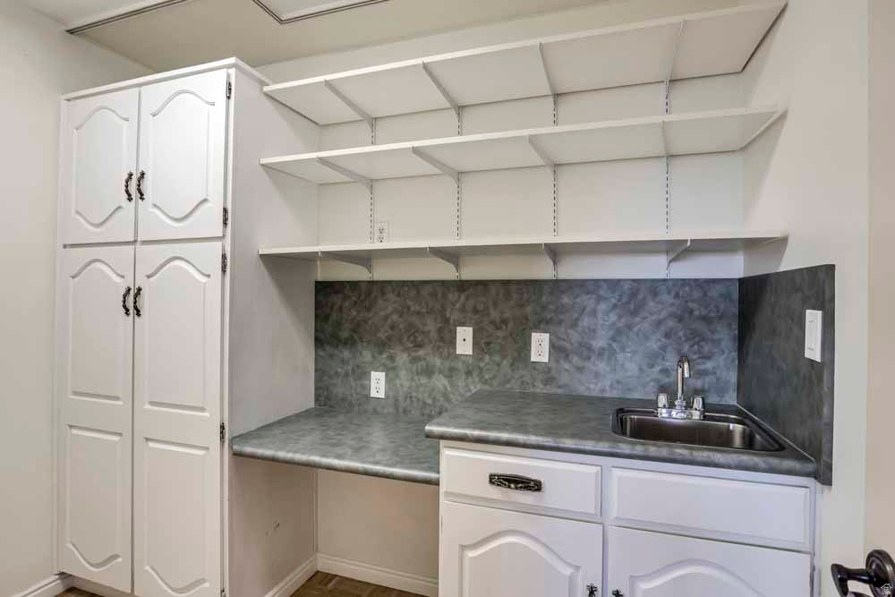 1232 E CHANDLER CIR Salt Lake City, UT 84103