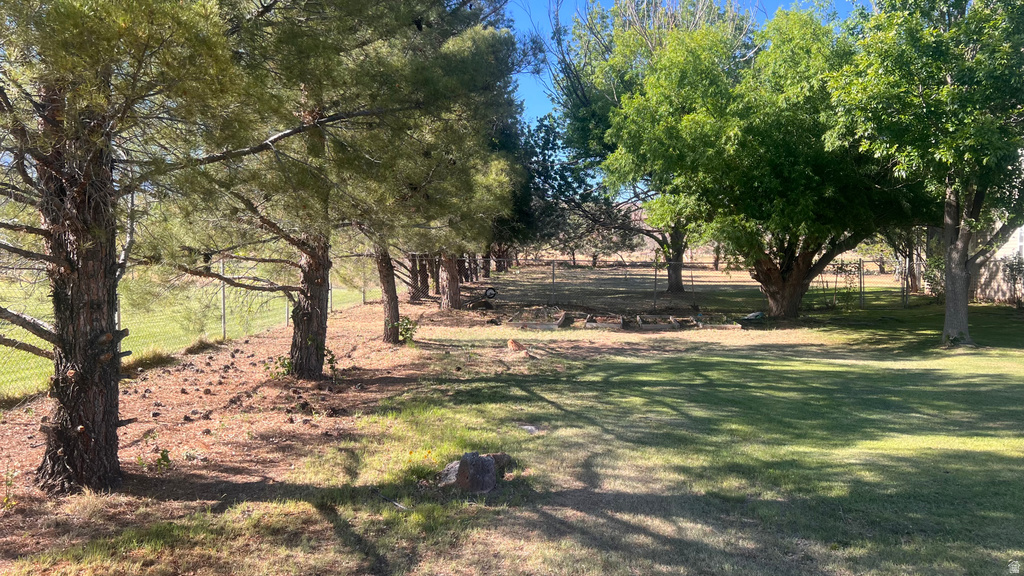 220 W OLD CHURCH RD Toquerville, UT 84774
