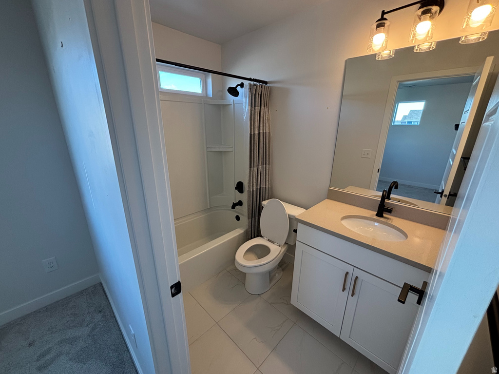 3301 S 2410 W Syracuse, UT 84075