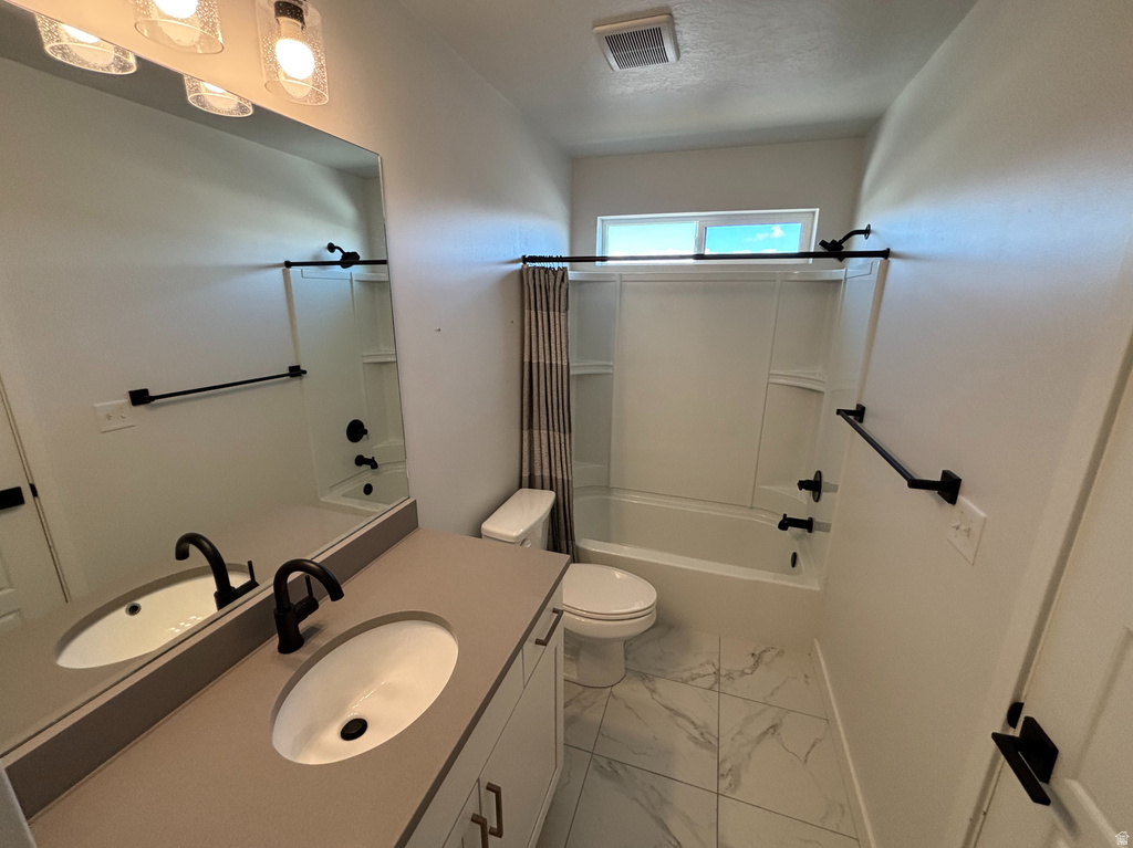 3301 S 2410 W Syracuse, UT 84075