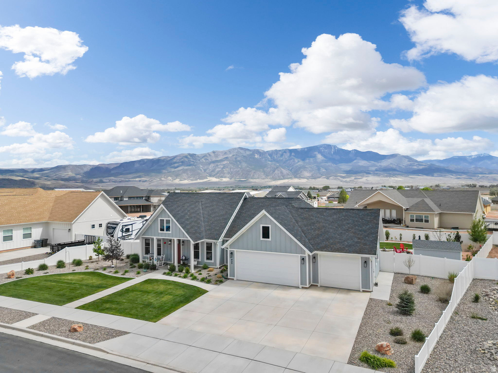 925 W TORREY DR Richfield, UT 84701