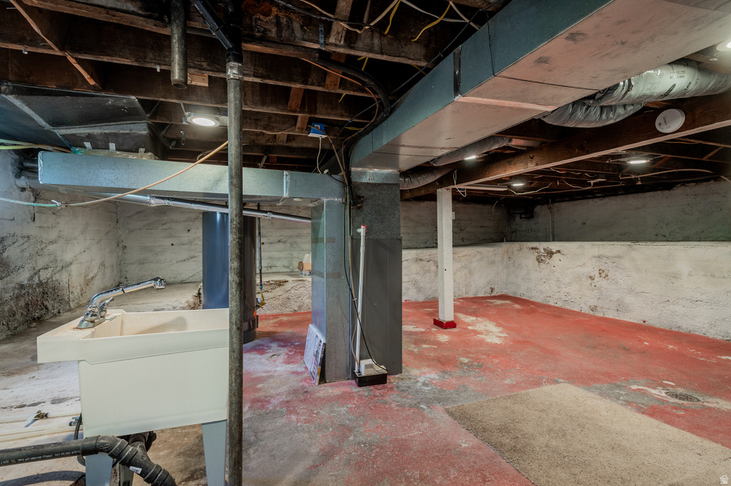 1216 E BRYAN AVE Salt Lake City, UT 84105