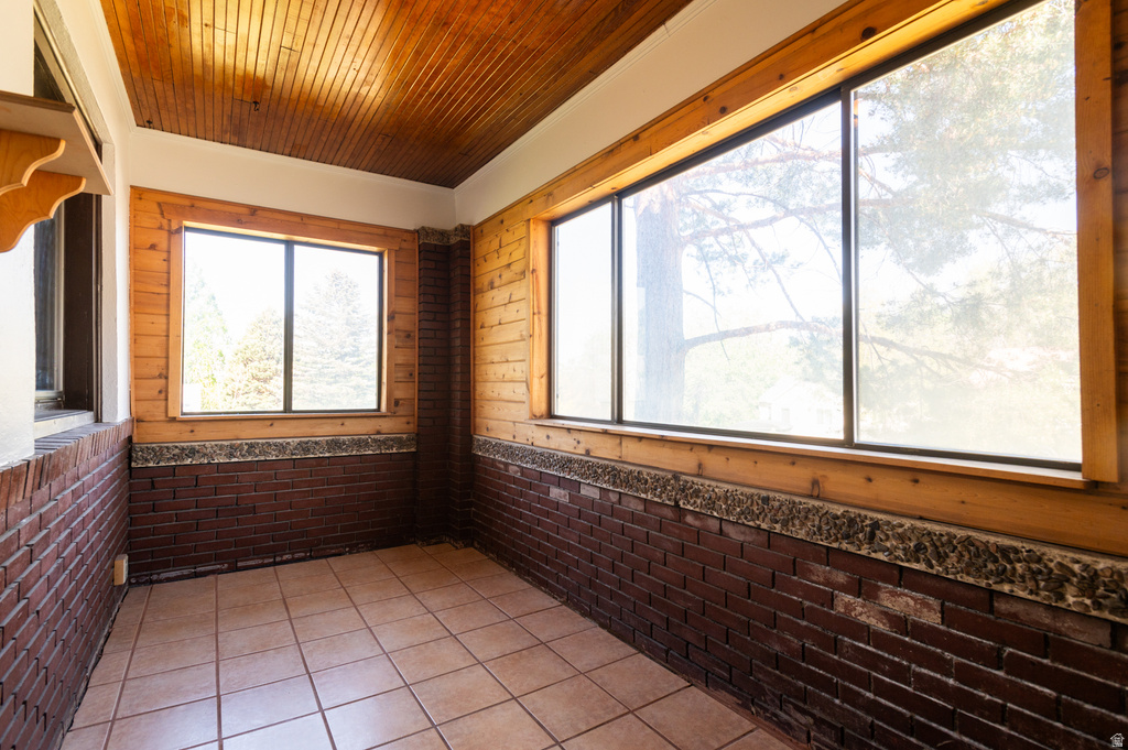 1216 E BRYAN AVE Salt Lake City, UT 84105