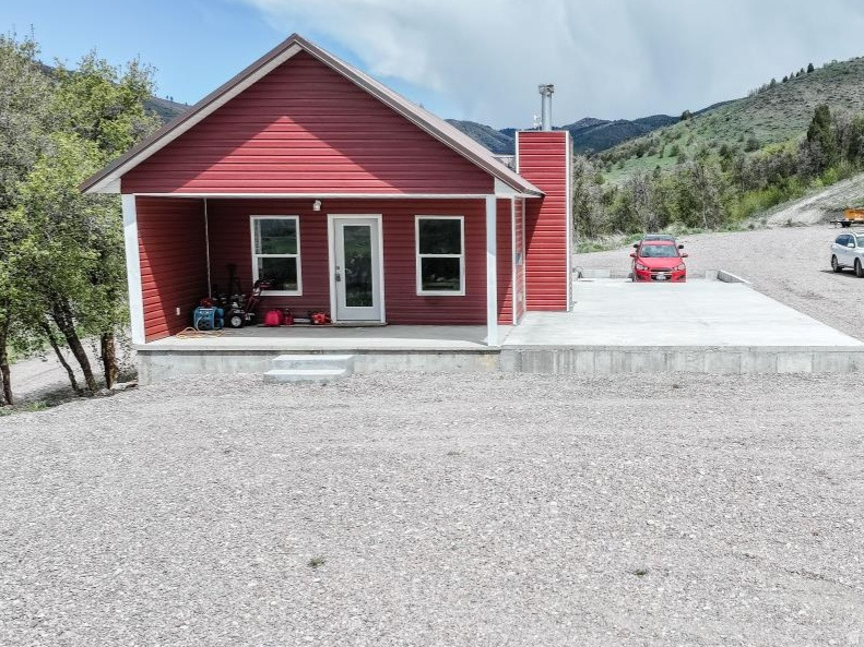 916 N BONNEVILLE RD Preston, ID 83263