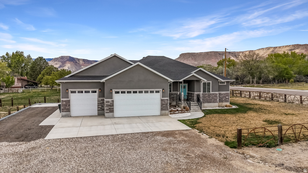365 N 100 E Ferron, UT 84523