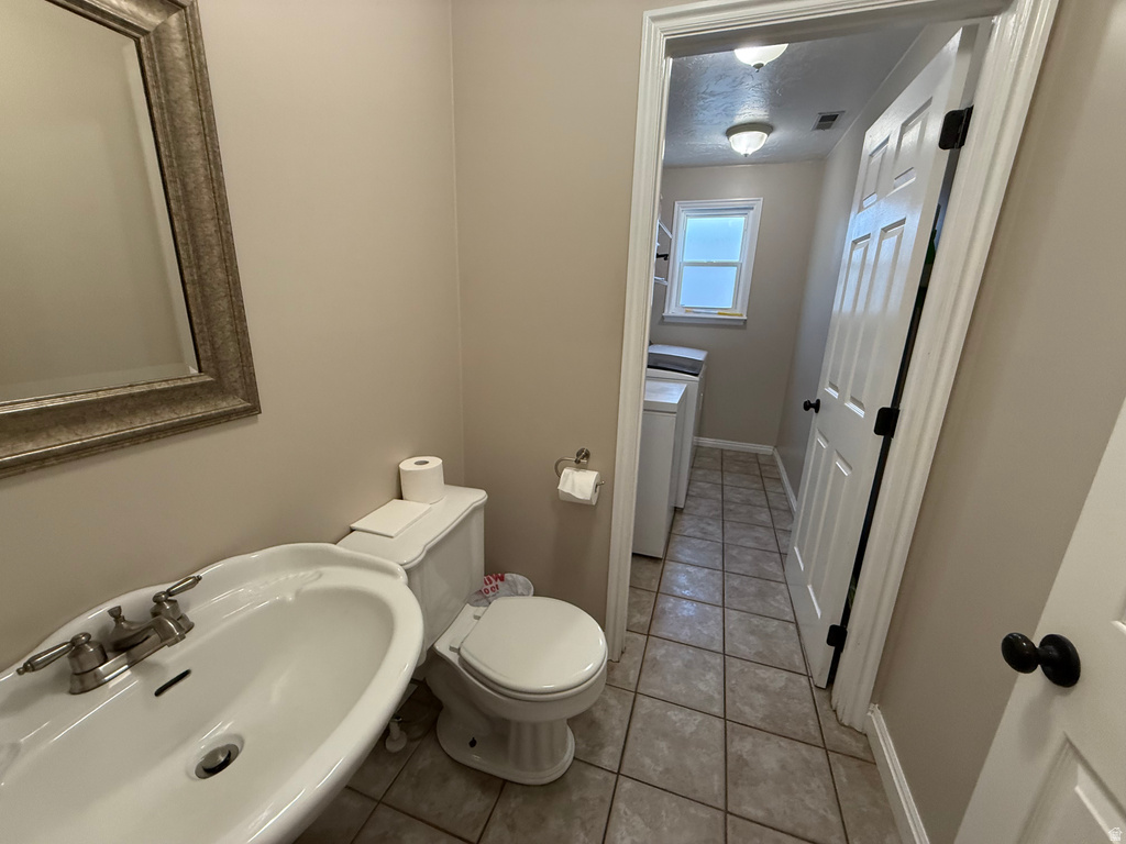 2672 W 3950 S Roy, UT 84067