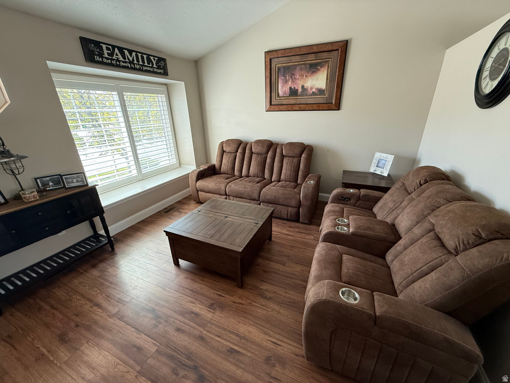 2672 W 3950 S Roy, UT 84067