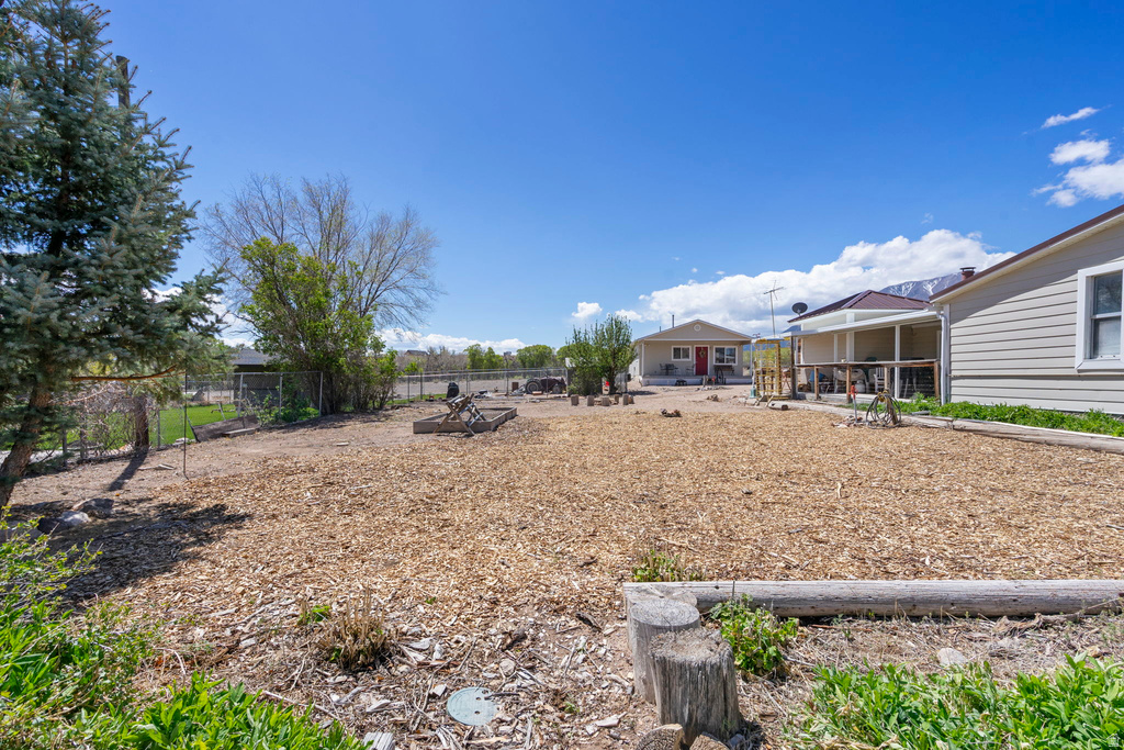 499 W CENTER ST Marysvale, UT 84750