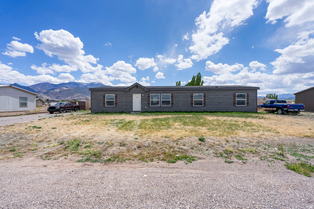 493 W 300 N Monroe, UT 84754