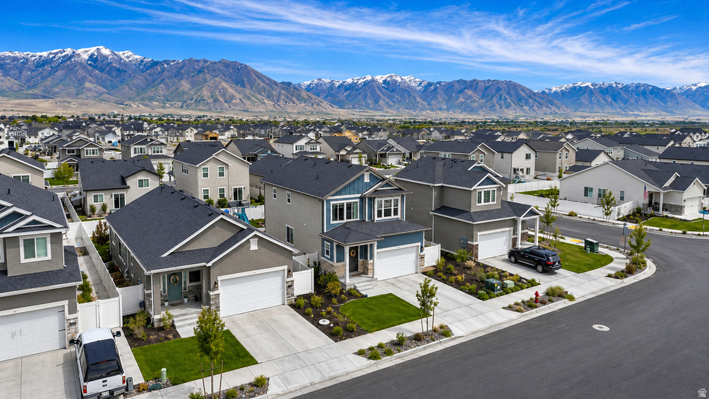 5704 N REGATTA LN Stansbury Park, UT 84074