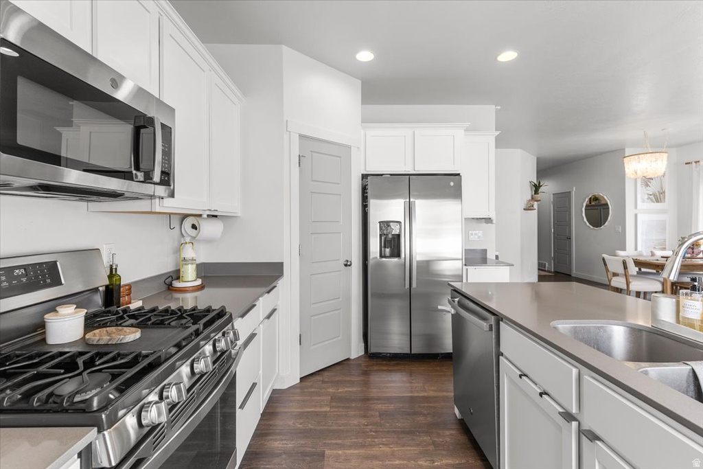 5704 N REGATTA LN Stansbury Park, UT 84074