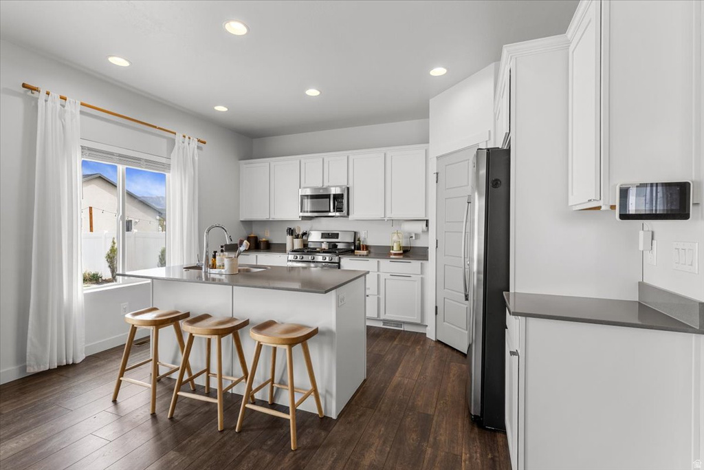 5704 N REGATTA LN Stansbury Park, UT 84074